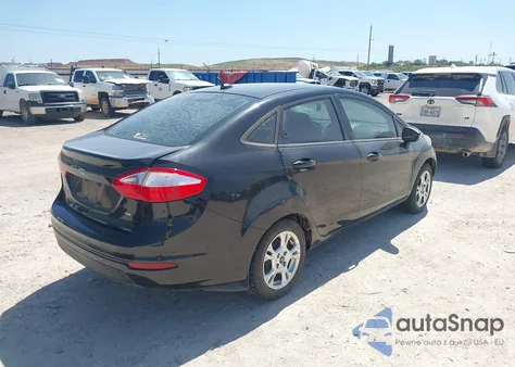 2015 Ford Fiesta Se z USA, uszkodzony, nr VIN 3FADP4BJ7FM141573